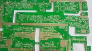 高频PCB微波PC板RO4350b混合Fr-4混合材料在多路复用中的应用
